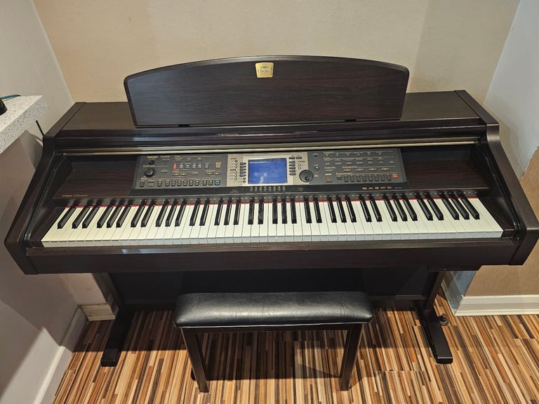 Yamaha Clavinova CVP-205 in Rosewood with Yamaha Bench