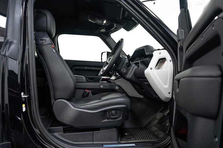 2024 Land Rover Defender 3.0 D250 X-Dynamic HSE 90 3dr Auto ESTATE DIESEL Automatic