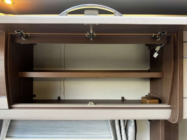 2017 Elddis Affinity 550 Elddis Affinity 550 Caravan with Kampa Awning Unlisted Petrol Automatic