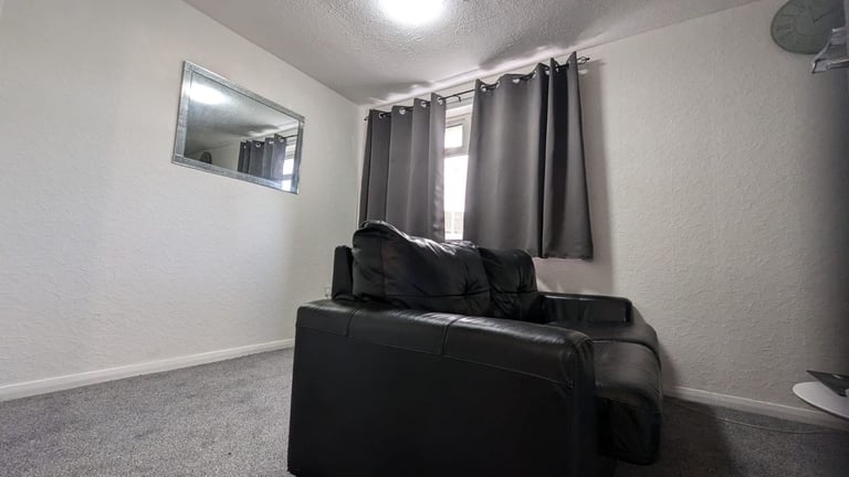 Furnished room in Johnstone- all bills included 