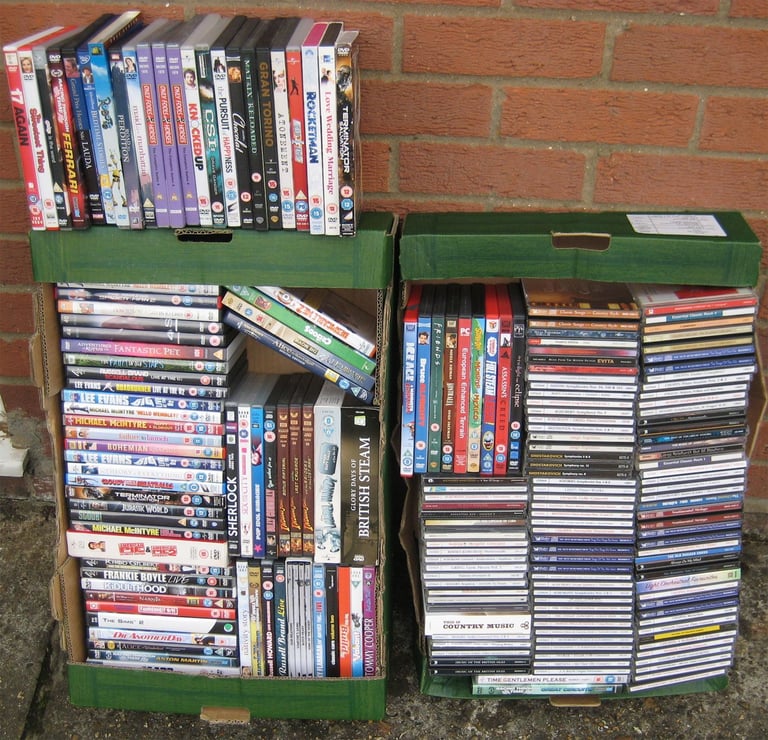image for DVDs and CDs x 192 - Free to Collector - in good condition