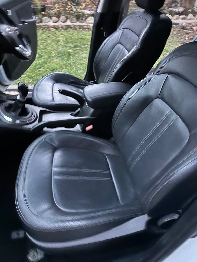 2013 Kia Sportage 1.7 CRDi ISG 3 5dr [Sat Nav] ESTATE Diesel Manual