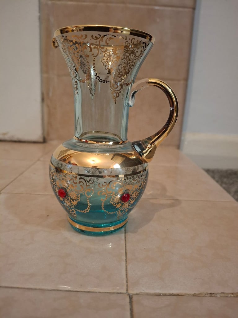 image for Quirky little vase