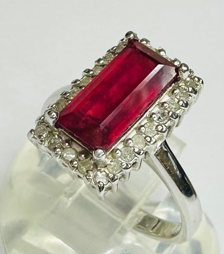 💥SILVER AFRICAN RUBY & DIAMOND RING - SIZE ‘S’ - £30 - COLLECT B26 QUOTE:S1602💥 