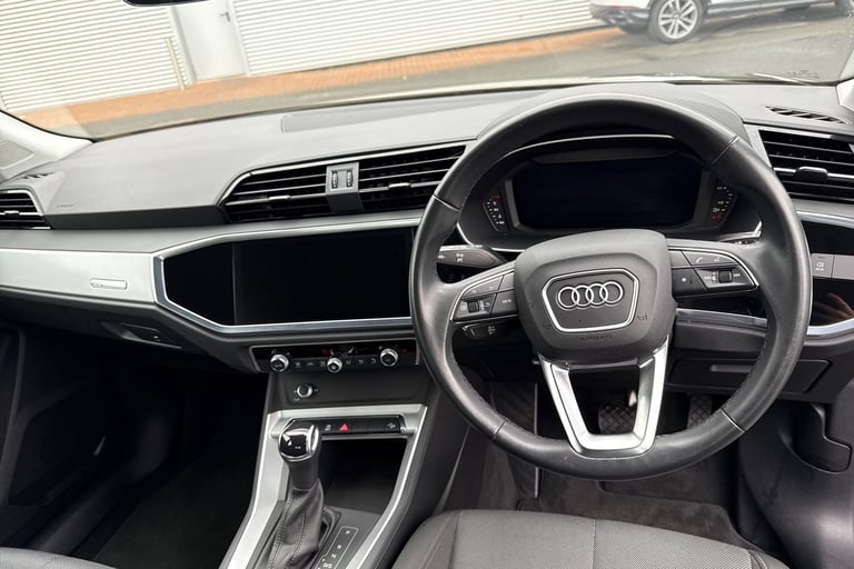 2022 Audi Q3 Technik 35 TFSI  150 PS S tronic SUV PETROL Automatic