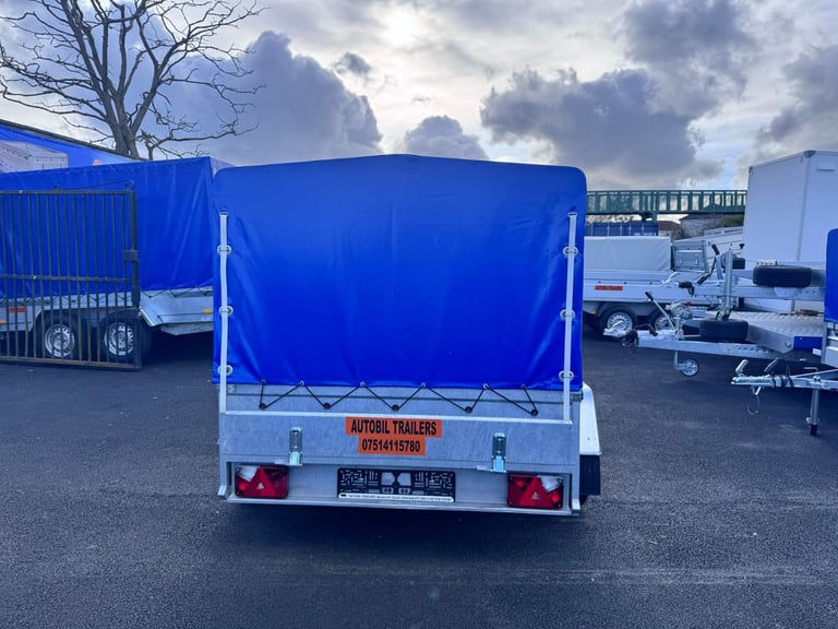 BRAND NEW 8,4ft x 5ft Twin Axle Master Trailer With Frame and Cover 1300KG Braked