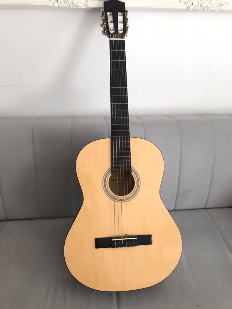 Full size elevation guitar 