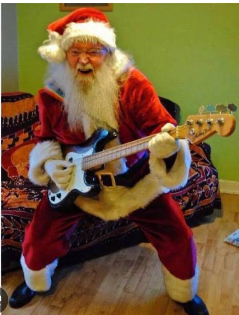 Bass Guitar packages 📦 ready for Christmas 