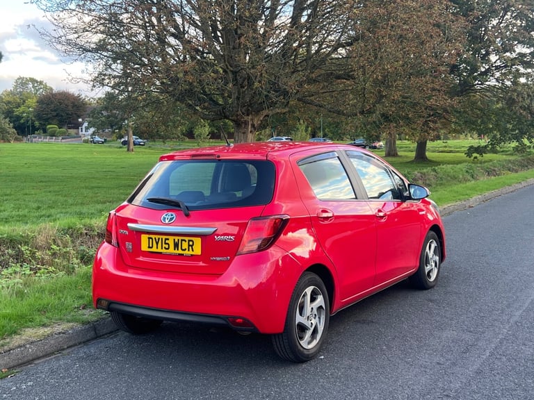 2015 Toyota Yaris 1.5 Hybrid Icon 5dr CVT HATCHBACK Petrol/Electric Hybrid Automatic