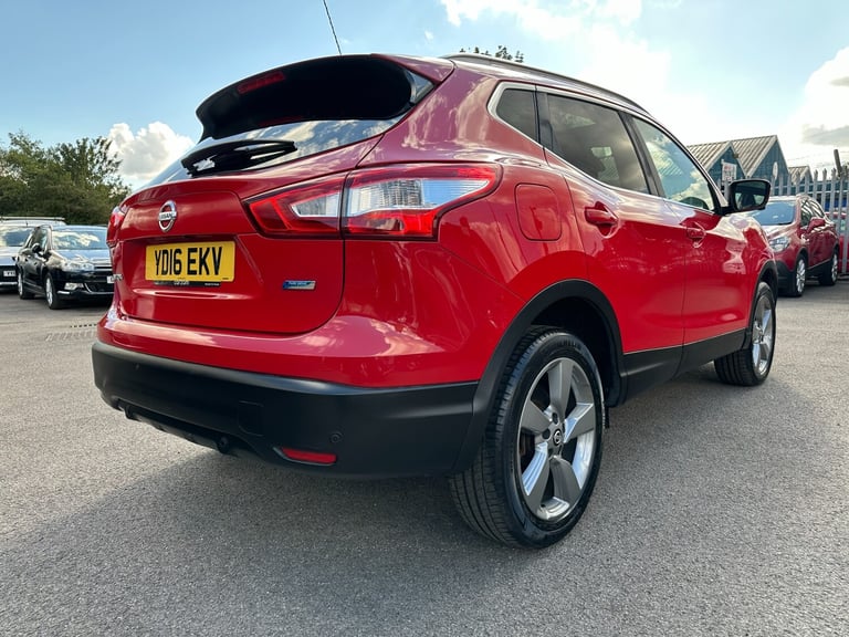 2016 Nissan Qashqai 1.5 dCi N-Tec+ 5dr HATCHBACK Diesel Manual
