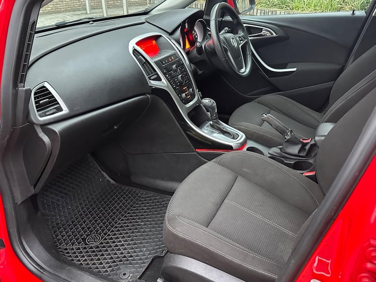 2014 Vauxhall Astra 1.6 16v SRi Auto Euro 5 5dr Petrol