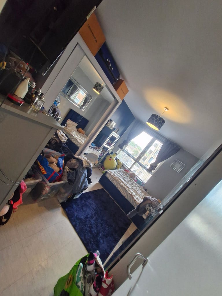 Home swap Large 2 bed apartment council right to buy 