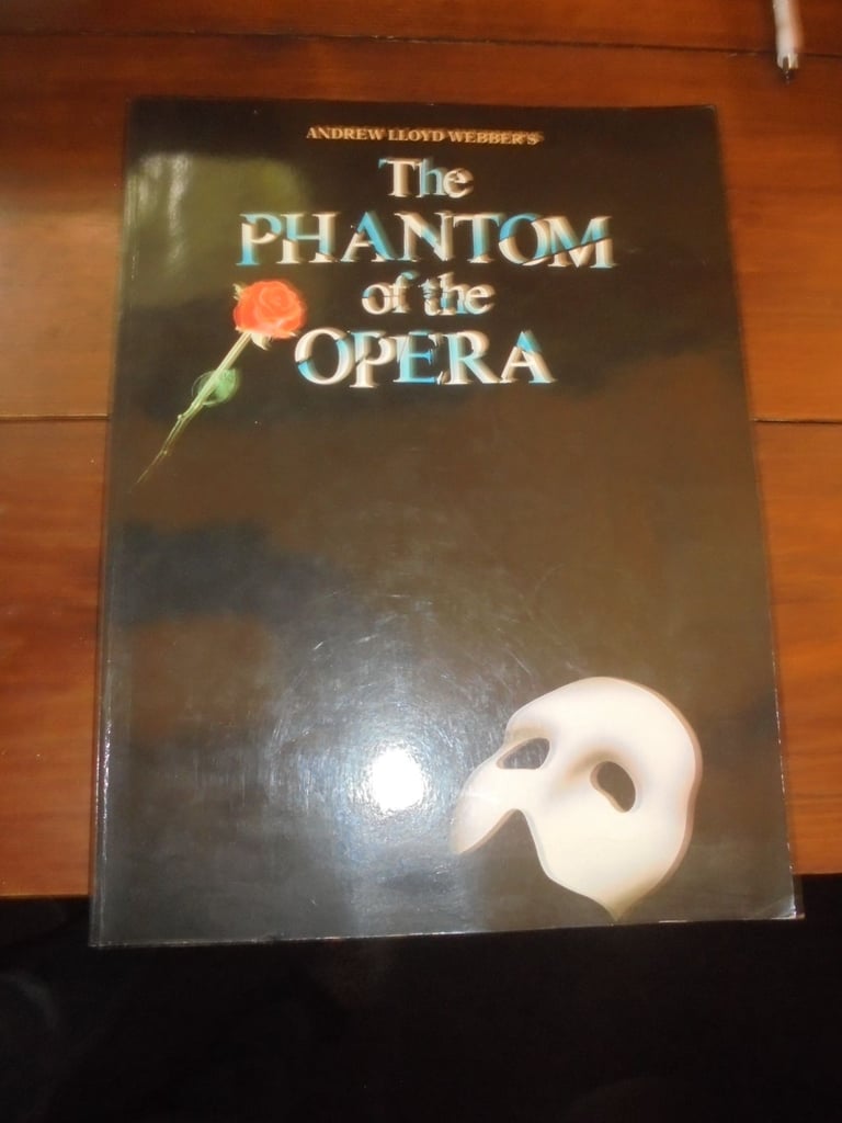 CASIO Piano/Keyboard + User's Guide & CASIO Song Book