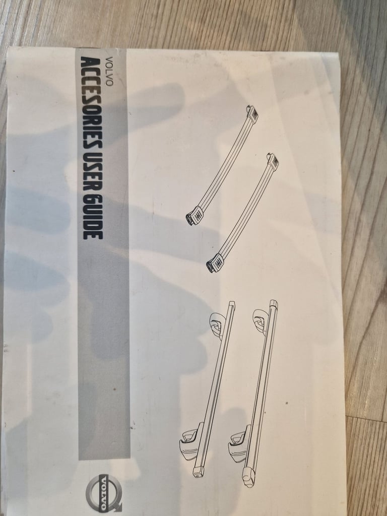Volvo 'wing profile' roof racks