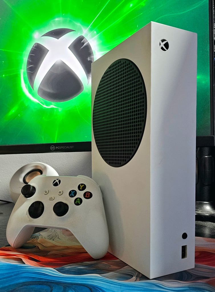 image for Xbox Series S - 512gb (Refurbished)