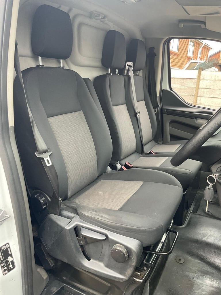 2020 Ford Transit Custom 2.0 EcoBlue 130ps Low Roof Leader Van PANEL VAN DIESEL Manual
