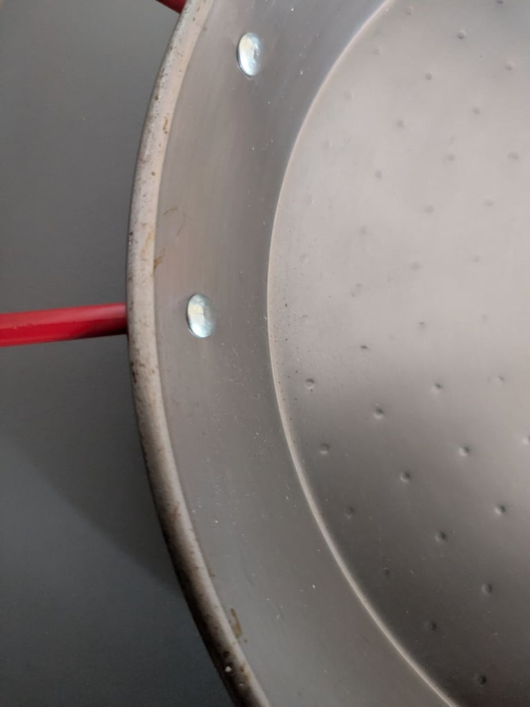 Brand New Paella Pan for Sale - Never Used!