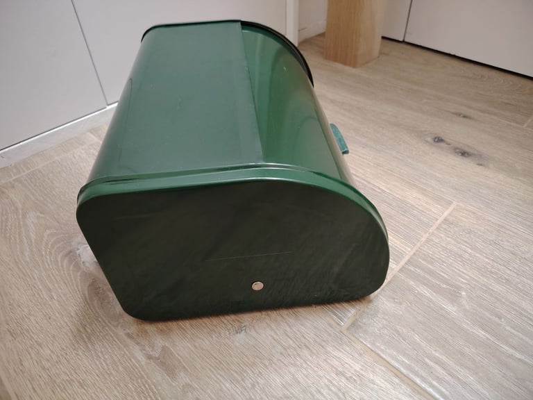 Vintage Green Metal Bread Cake Kitchen Food Box Storage Bin Container holder