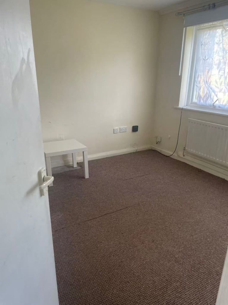 3 bedroom house to let