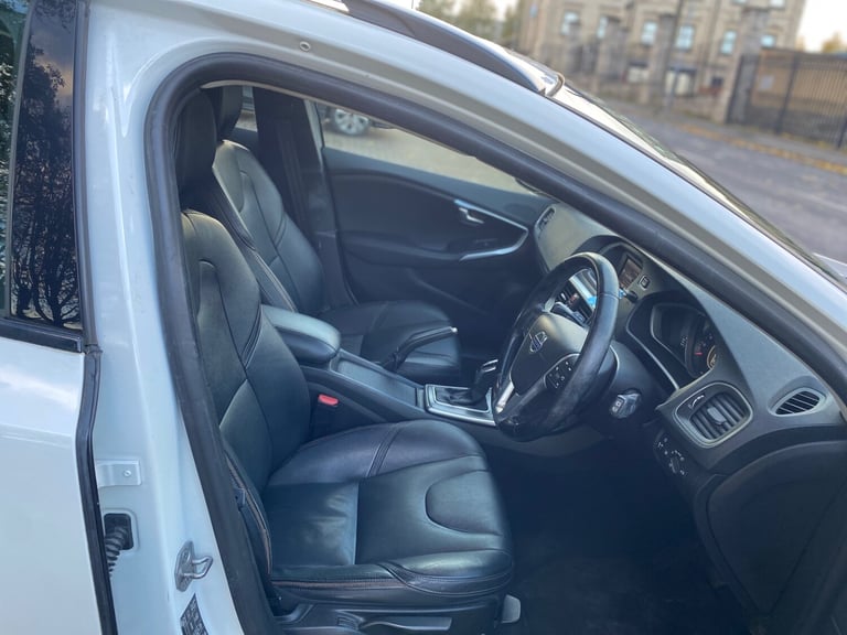 2014 Volvo V40 D2 Cross Country Lux 5dr Powershift HATCHBACK Diesel Automatic