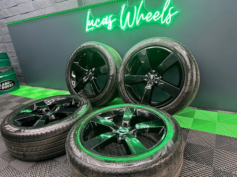 Land Rover Defender Genuine L663 22 inch Style 5098 Gloss Black alloy wheels & all Continentals!