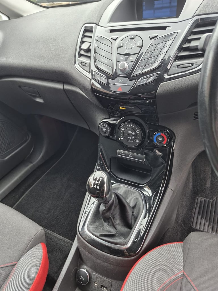 Ford, FIESTA S, Hatchback, 2016, Manual, 998 (cc), 3 doors