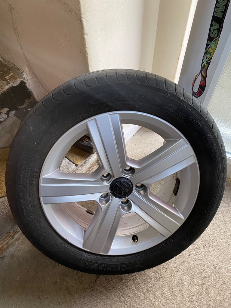 Vw alloy wheel 16” 
