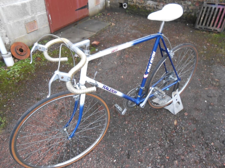 image for RALEIGH WINNER 10 SPEED ROAD RACING BIKE, RETRO RACER. 1980's.