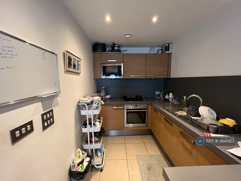 1 bedroom flat in Red Bank, Manchester, M4 (1 bed) (#2641923)