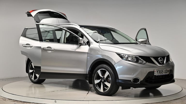 2015 Nissan Qashqai 1.6 dCi n-tec+ XTRON 2WD Euro 6 (s/s) 5dr HATCHBACK Diesel Automatic