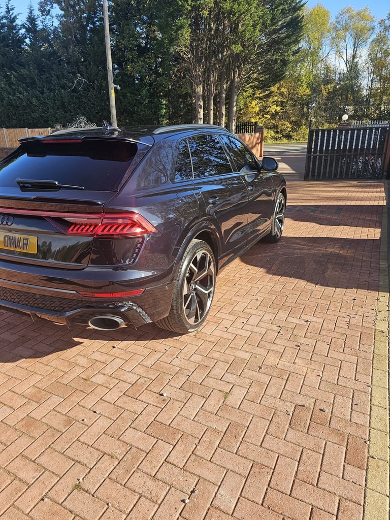 AUDI RSQ8 TFSI QUATTRO VORSPRUNG 