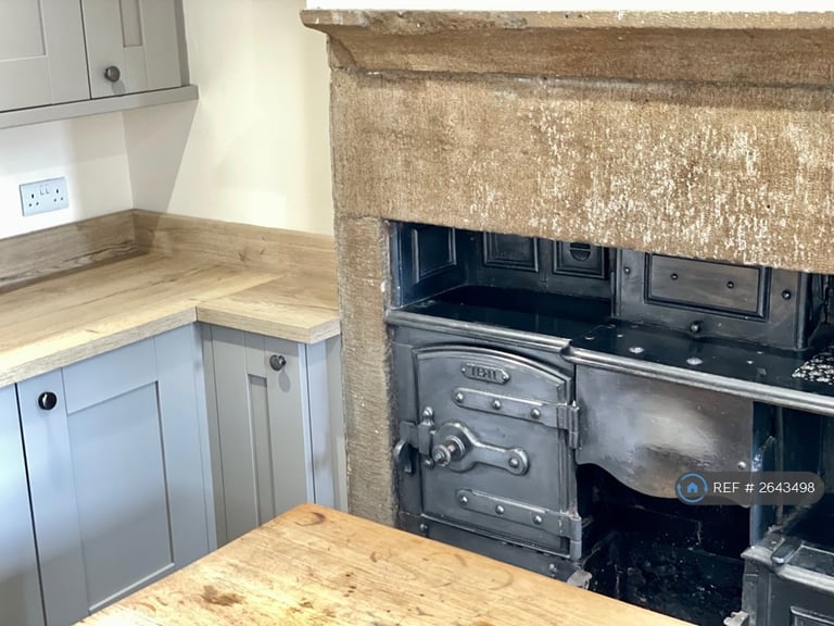 3 bedroom house in Northgate, Heptonstall, Hebden Bridge, HX7 (3 bed) (#2643498)