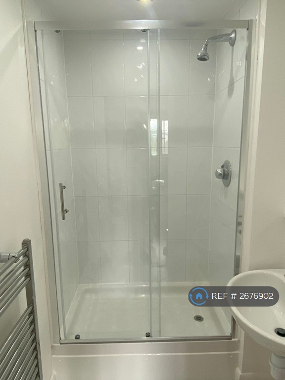 2 bedroom flat in Skyline, Birmingham, B1 (2 bed) (#2676902)