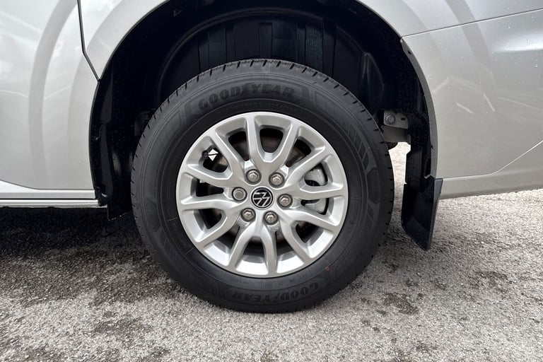2025 Volkswagen Transporter 2.0 TDI 150 Commerce Pro Van Auto PANEL VAN DIESEL Automatic
