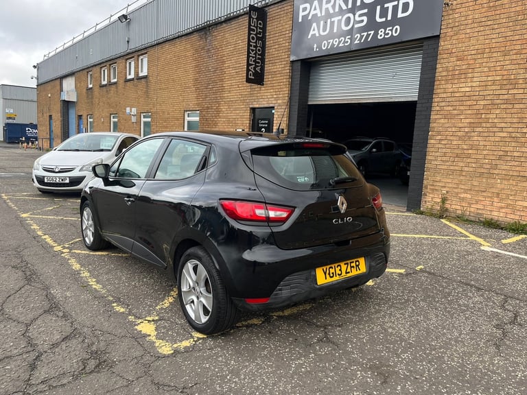 RENAULT CLIO 1.2 PETROL ONLY 75 K AND FSH 