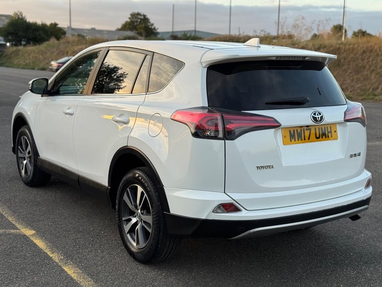 2017 Toyota RAV4 2.0 D-4D Business Edition Plus Euro 6 (s/s) 5dr (Safety Sense, Nav) ESTATE Diese...