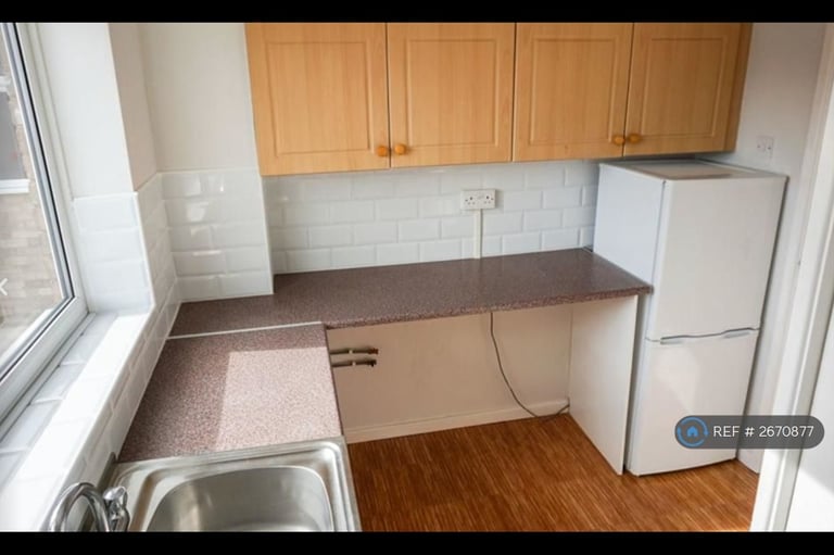 2 bedroom flat in Victoria Road, Birmingham, B27 (2 bed) (#2670877)