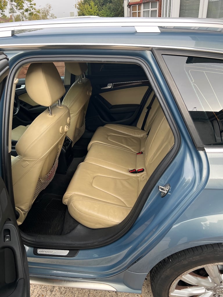 Audi, A4 ALLROAD, Estate, 2010, Semi-Auto, 1984 (cc), 5 doors