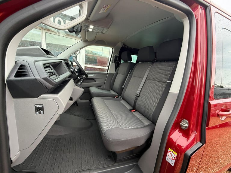 2022 Volkswagen Transporter 2.0 TDI 150 Highline Kombi Van 4MOTION WINDOW VAN DIESEL Manual