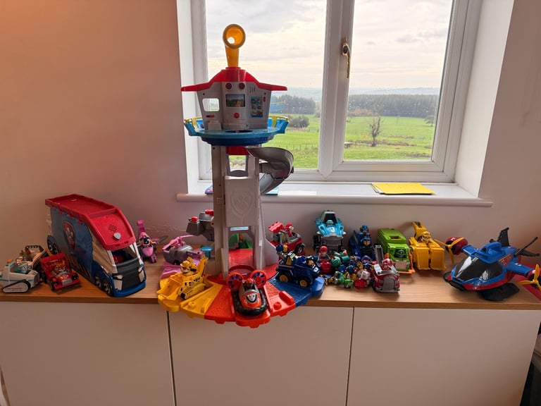 Huge paw patrol set 