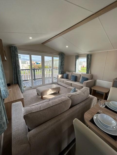 Luxury caravan with decking included! Limited time deal ready for ownership!