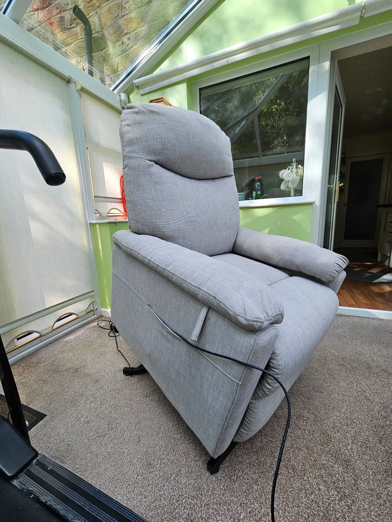 Rise and recline  chair