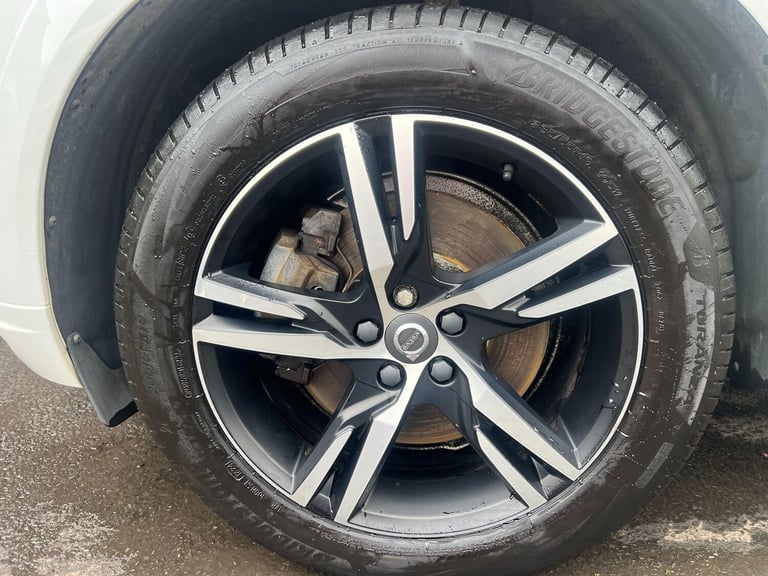 2019 Volvo XC60 2.0 B4 MHEV R-Design Auto AWD Euro 6 (s/s) 5dr ESTATE Diesel/Electric Hybrid Auto...