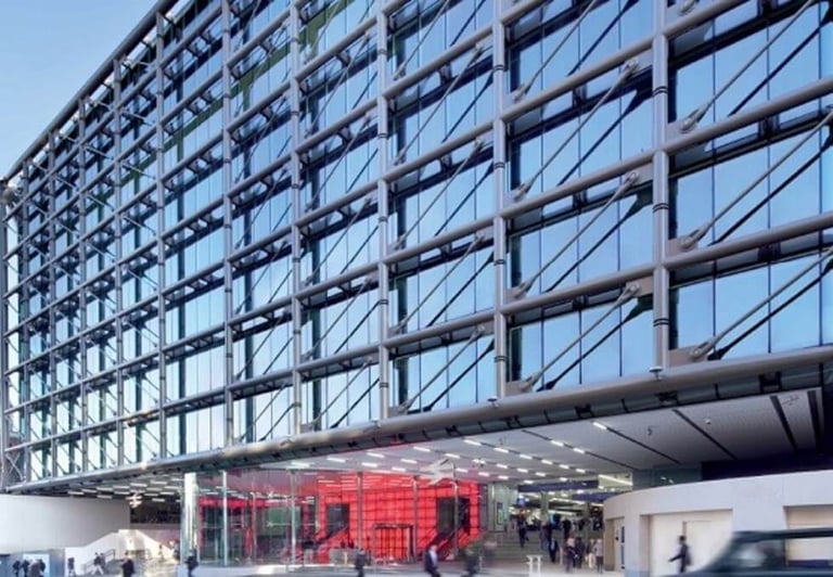 *Cannon Street* Private Serviced Offices: Units from 3 to 50 desks for rent EC4