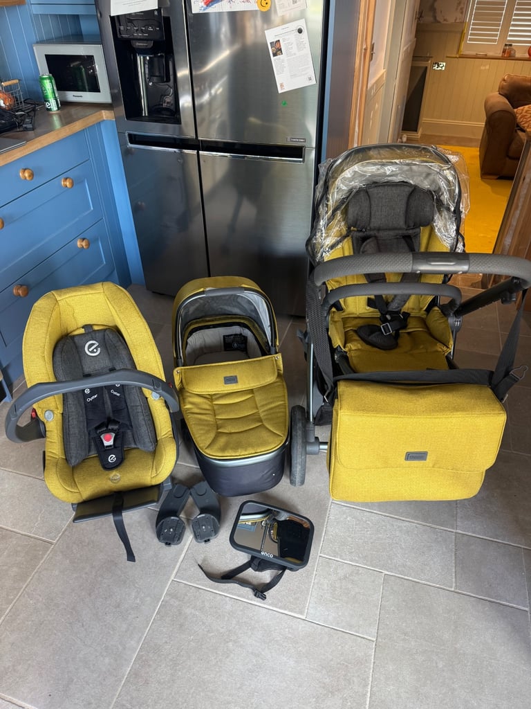 image for Oyster 3 Luxury 7 Piece travel system