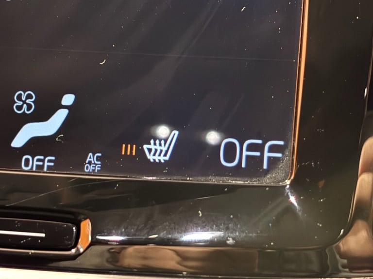 2019 19 VOLVO V60 CROSS COUNTRY 2.0 D4 PLUS ESTATE 5DR DIESEL AUTO AWD EURO 6 (S