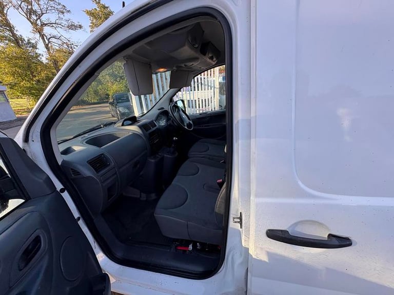 2016 Peugeot Expert Expert 1000 L1H1 Professional HDi Panel Van DIESEL Manual