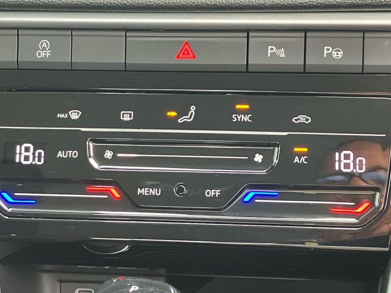 2023 Volkswagen T-Roc 1.5 TSI Life 5dr DSG HATCHBACK PETROL Automatic