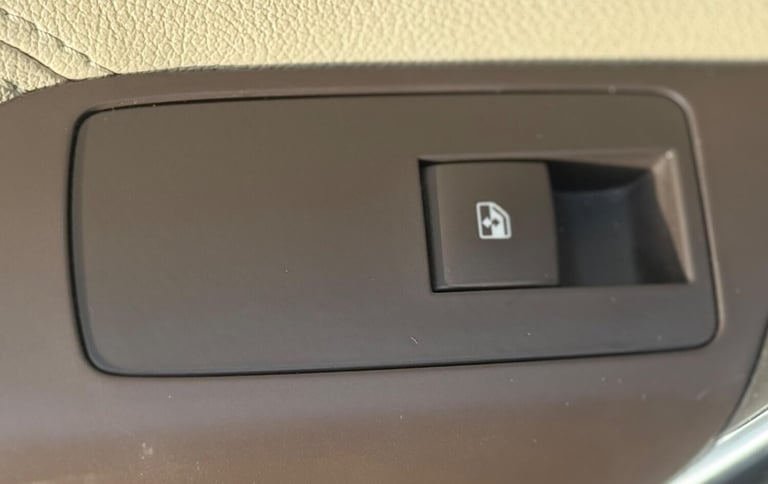 2009 Vauxhall Insignia 2.8T V6 Elite Nav Sports Tourer Auto 4WD Euro 5 5dr