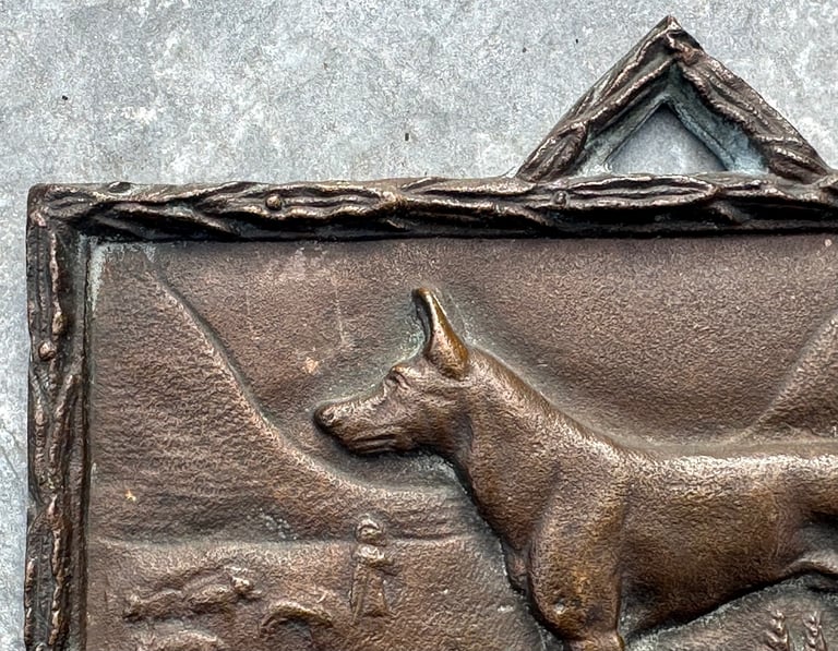 ANTIQUE BRONZE GERMAN SHEPHERD DOG PLAQUE SCULPTURE 17x10cm, 1900s FRITZ DILLER? - WILL POST!